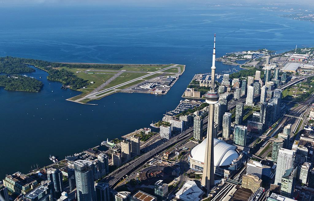 High-Quality Taxi Service from Billy Bishop City Airport: Book Now for Excellence.